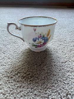 Vintage Royal Albert Bone China Floral Teacup – England