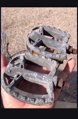 Oldschool SR PEDALS 1/2