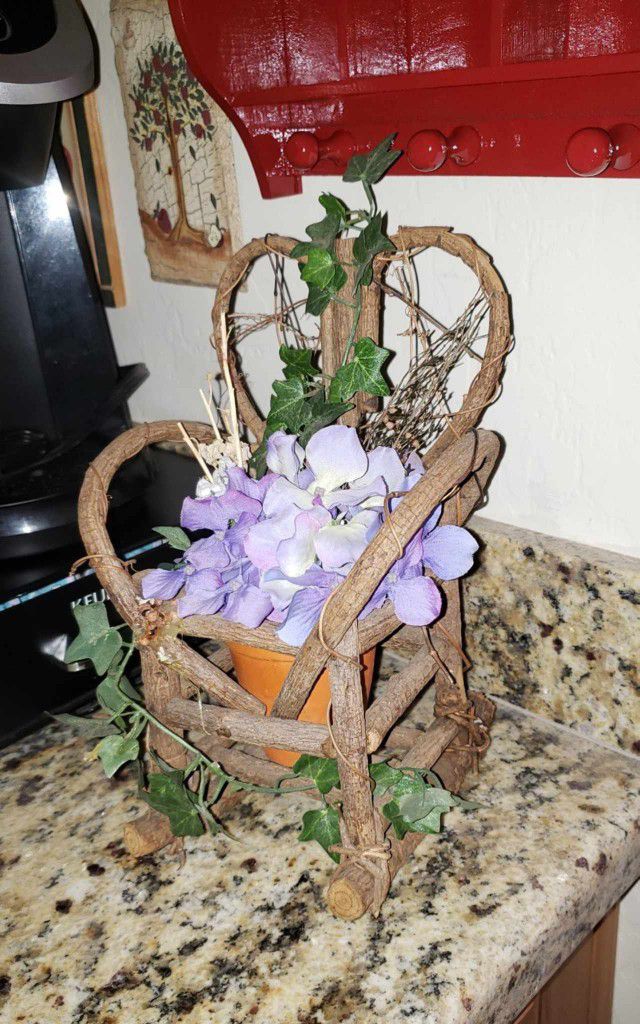 VINTAGE HAND MADE WOODEN ROCKING CHAIR FLORAL FLOWER POT PLANTER COUNTRY ACCENT TABLE DECOR DISPLAY