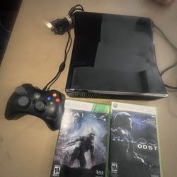 Xbox 360 Slim W Cables And Control 