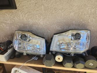 Nissan Armada 2006 Headlights
