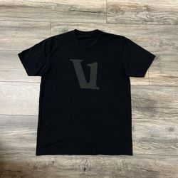Vuori V1 Logo T-shirt Large