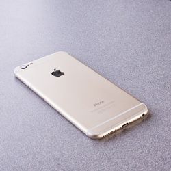 Apple iPhone 6plus 64GB storage Rose Gold, fully unlocked.