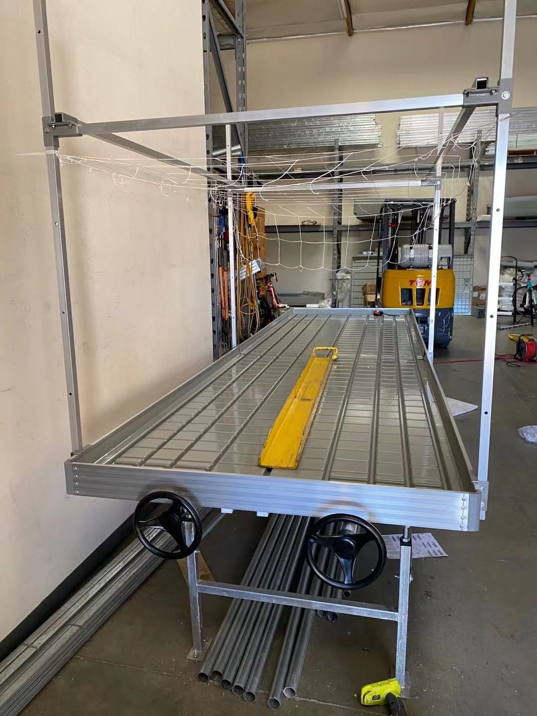 Rolling Bench Table Hydro Table for Sale in Lafayette Springs, MS OfferUp