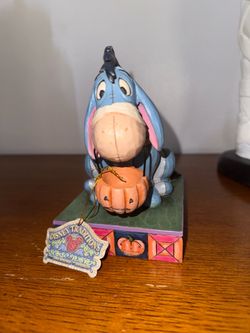 Enesco Disney Traditions Jim Shore Eeyore Mummy Costume Pumpkin Figurine