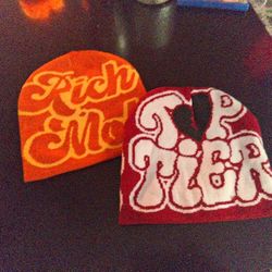 2 Peice Unisex Graphic Text Beanies