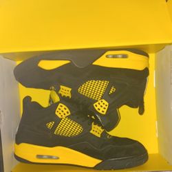 Jordan 4 Thunder 