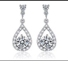 DIAMOND CUT SWAROVSKI CRYSTAL GOLD FILLED DANGLE EARRINGS