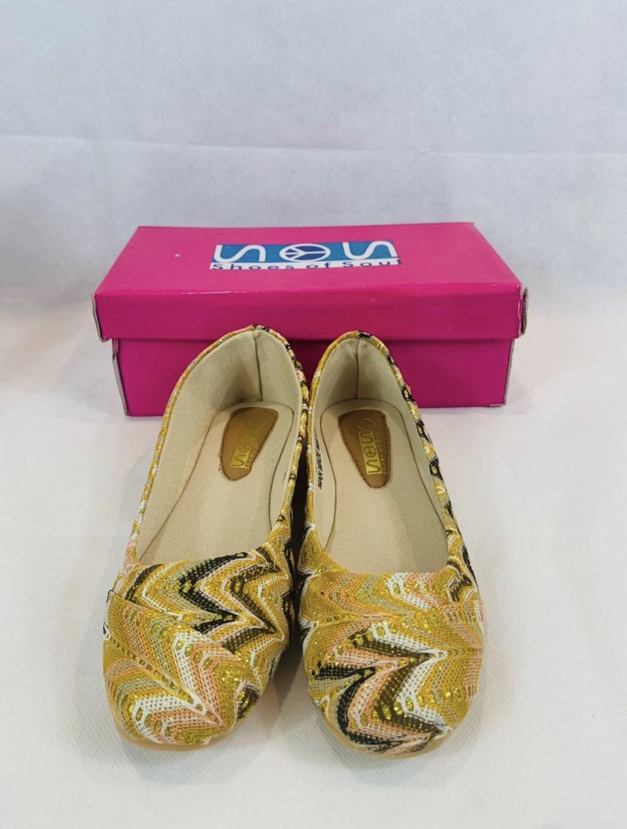 Brand New Girls Gold Multi Flats With Glitter Accent- Avail in size 11,12,13,2 (big kid)