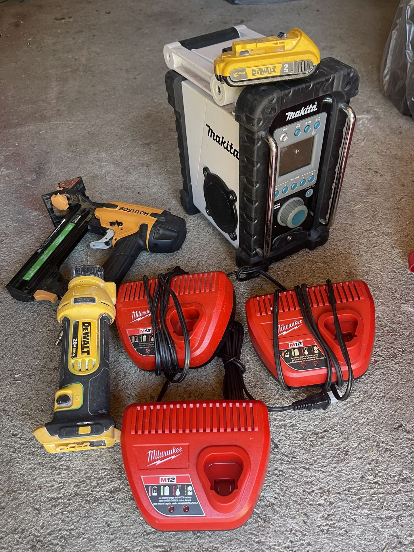 Milwaukee Dewalt Makita