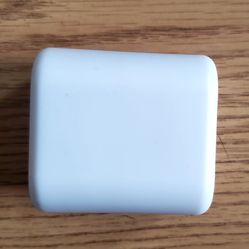 International travel power adapter