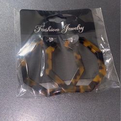 Woman’s Earrings