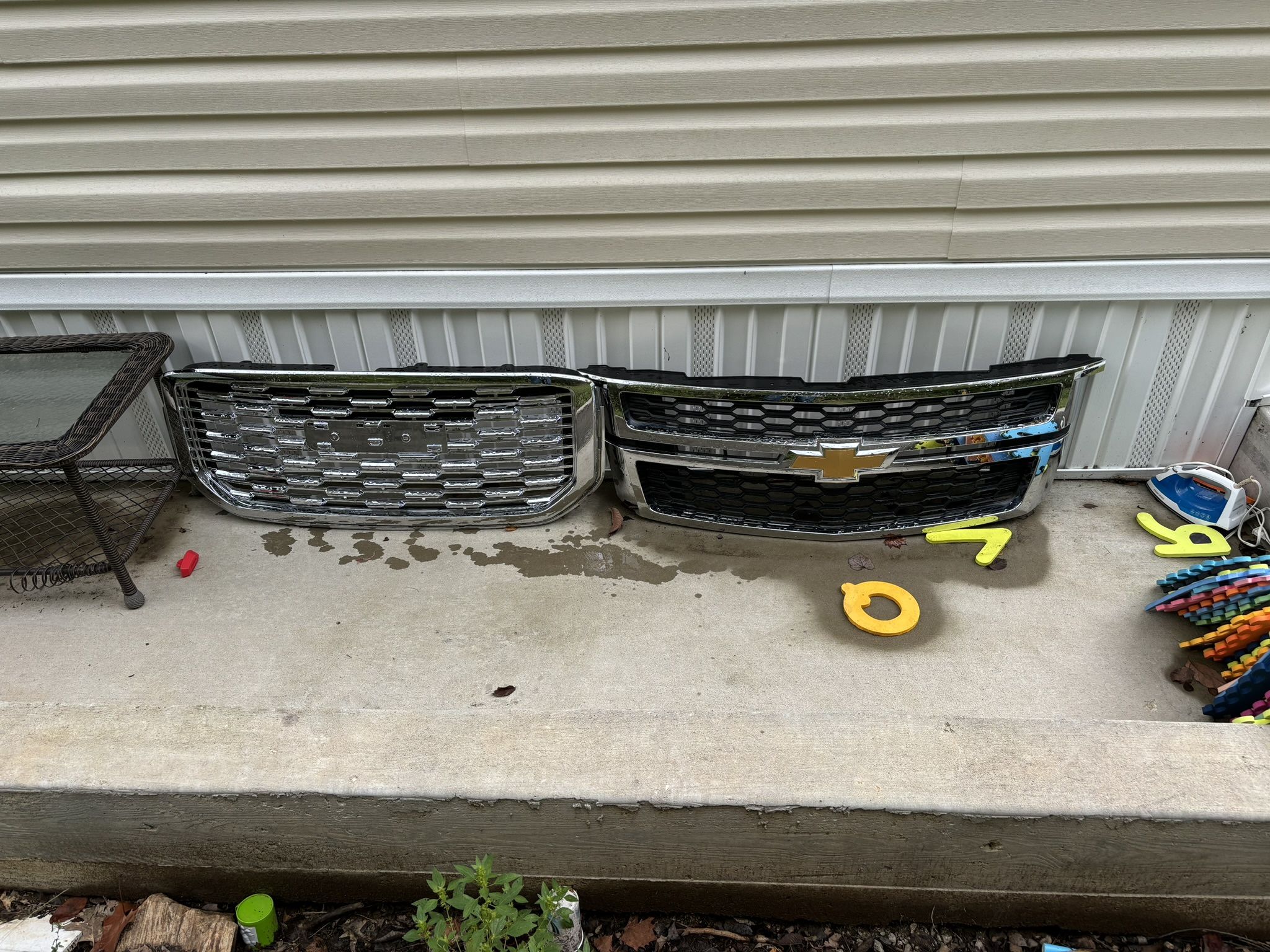 2016 GMC Font Grill/2016 Silverado Front Grill /2016 Crew Cab Sidestep