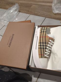 Burberry shoes