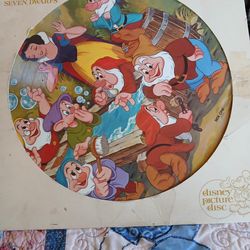 Walt Disney snow white and the 7 dwarfs Record disc25.00 firm