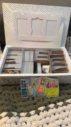 Over 1200 pokemon bulk cards.
