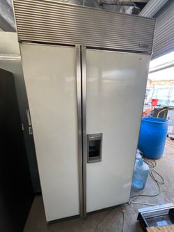 Subzero 42” built in Refrigerator