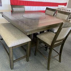 Dining Tables 