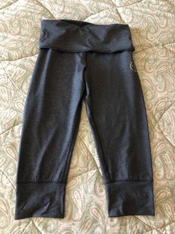 Zumba crop leggings w/ fold-over waistband size M