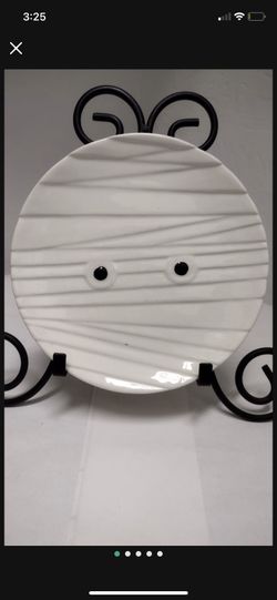 Mummy Plate