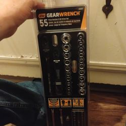 GEARWRENCH ...55 PIECES 