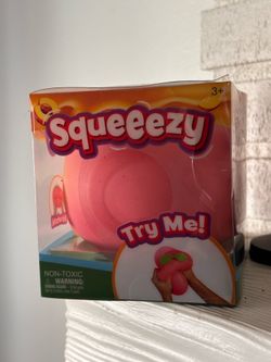 Squeeezy Peach Sealed