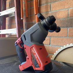 Milwaukee Rotary Hammer 