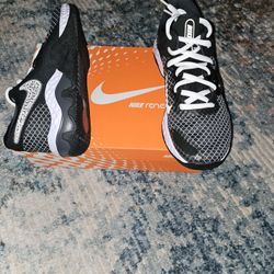 NIKE MEN SHOES NEW 