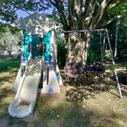 Playhouse Swing Set Slide Combo Has Reg Swings To 