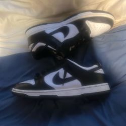 Nike Dunk Low Panda Size 10