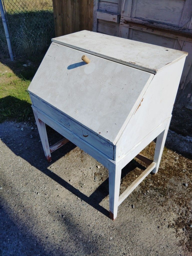 Free Antique Fold Out Dest