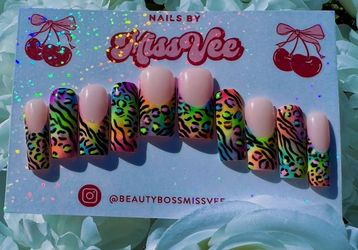 Custom press on nails