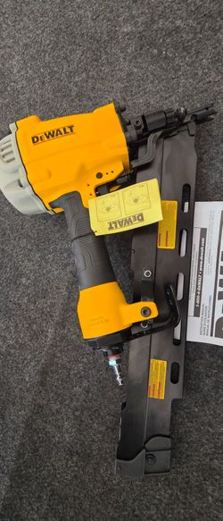 DeWalt Pneumatic 21-Degree Collated Corded Framing Nailer