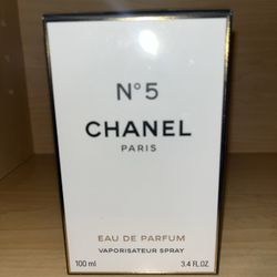 Chanel perfume