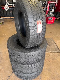 285/70R17 FALKEN WILD-PEAK A/T full tires set