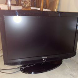 Samsung Tvs 42" And 32" Inch