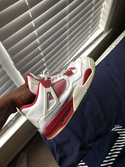 Jordan 4 size 10.5