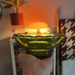 E.O Brody green glass scallop ribbed bowl, made Cleveland, Ohio USA