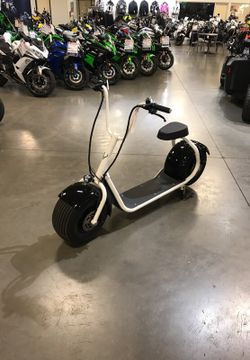 Brand new 2016 SSR Motorsports Seev 800 Electric Scooter for
