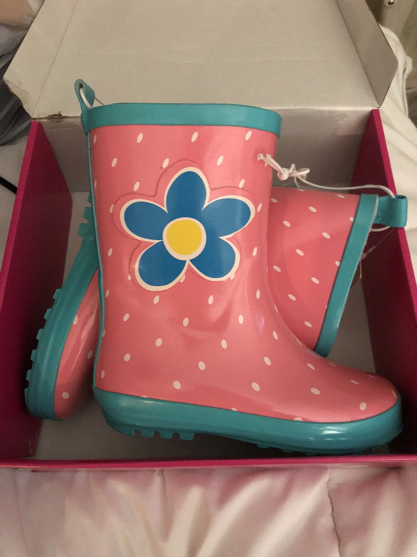 Kids size 7 rain boots