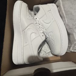 Air Force 1 Size 7 For Men Woman Size 8.5