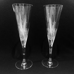 Vera Wang Duchesse Set of 2 Crystal Flutes by Wedgwood 9-7/8”. 