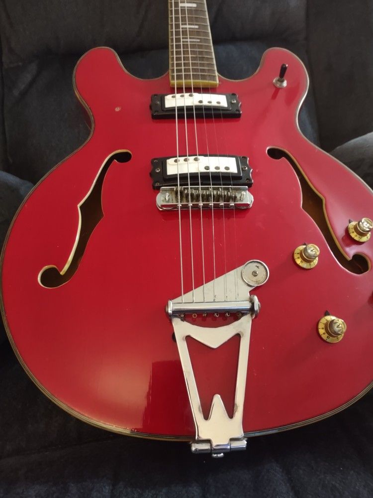 Rare 1960's Hollow body electric guitar Kimberly Vip6