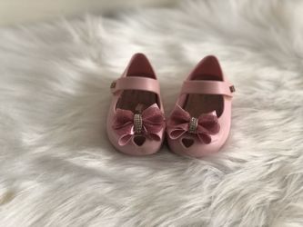 Zapatos rosados especiales para niñas talla 4