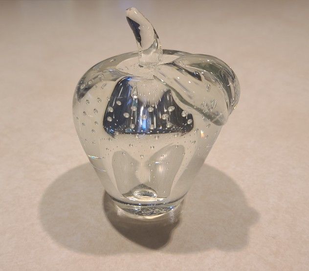 Beautiful Vintage Clear Glass Apple Paperweight 