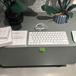 Apple Accessories (some NEW, some Used)