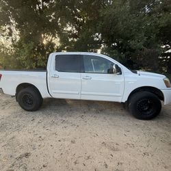 2005 Nissan Titan