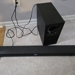 Sony HT-NT5 soundbar and wireless subwoofer