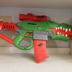 Nerf  Dinosquad