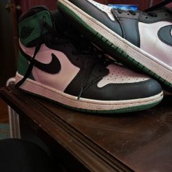 nike air jordan 1 retro high og lucky green